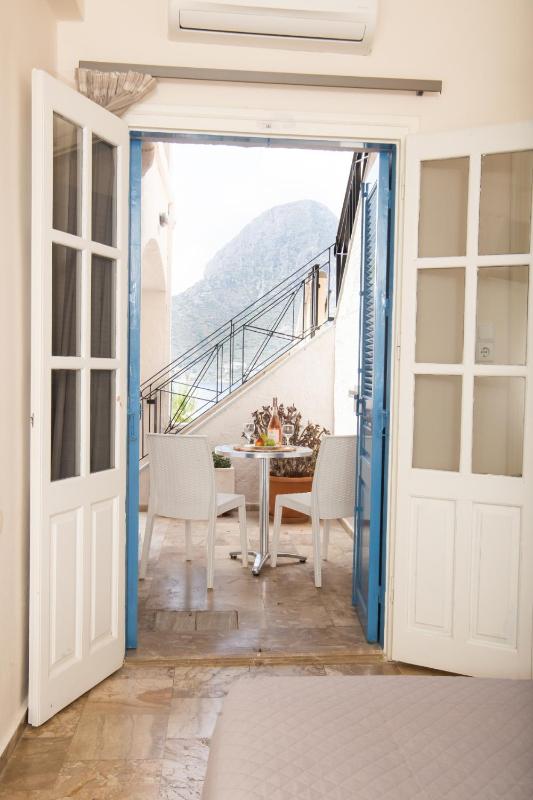 Studio with Partial Sea View (2 Adults) image 3