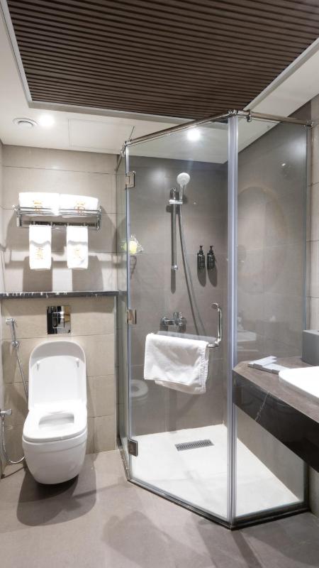 Junior Suite image 3