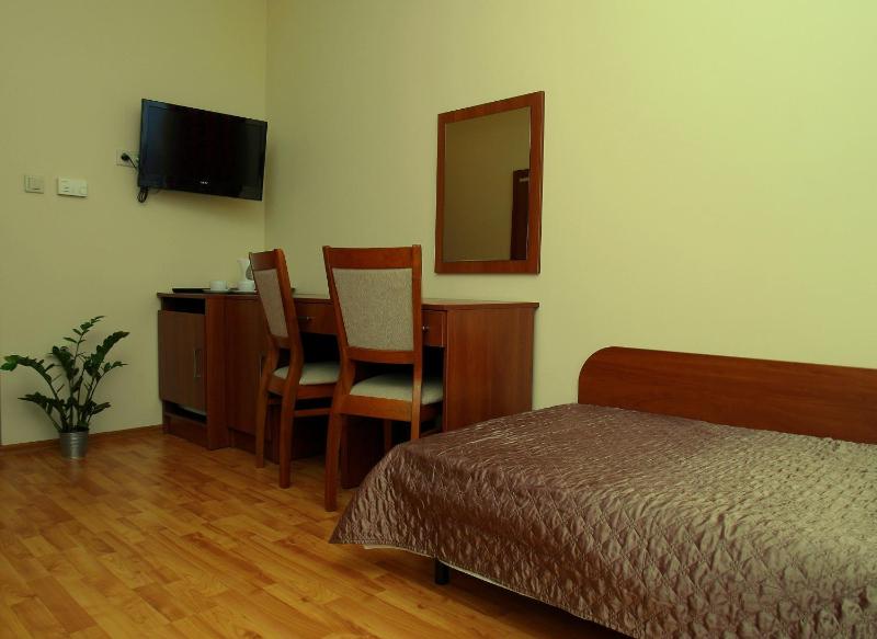 Superior Double Room (1 Adult) image 2