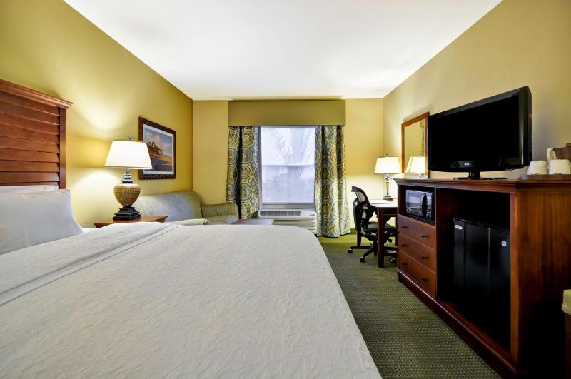 King Room with Accessible Tub - Mobility and Hearing Access/Non-Smoking image 1