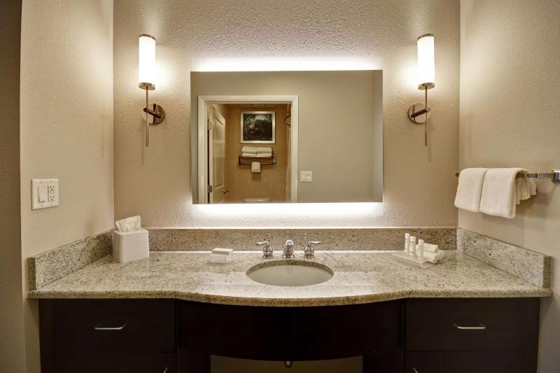 King Studio Suite - Non-Smoking image 1