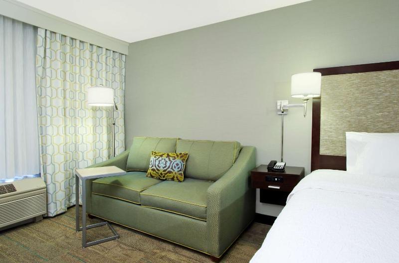 King Room with Sofa Bed image 1