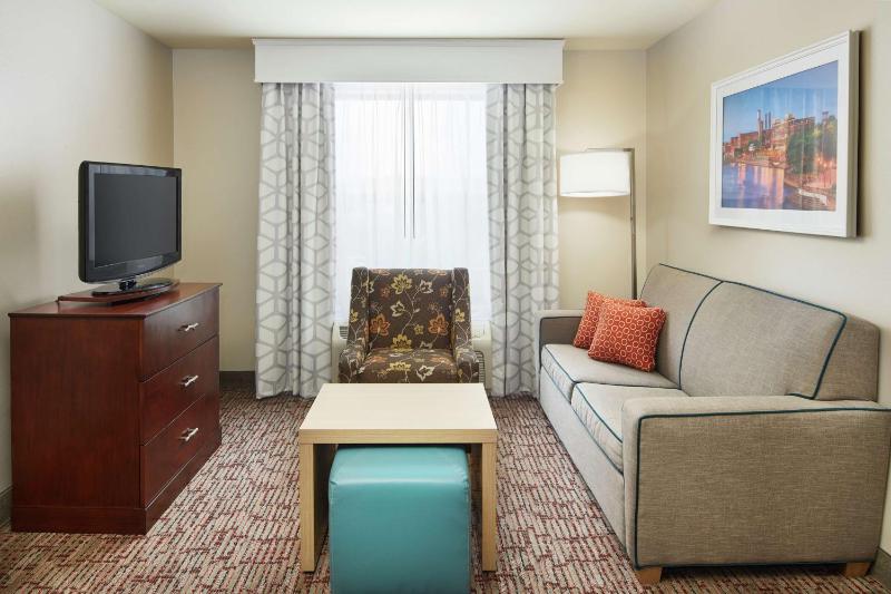 One-Bedroom Queen Suite with Two Queen Beds - Non-Smoking image 3