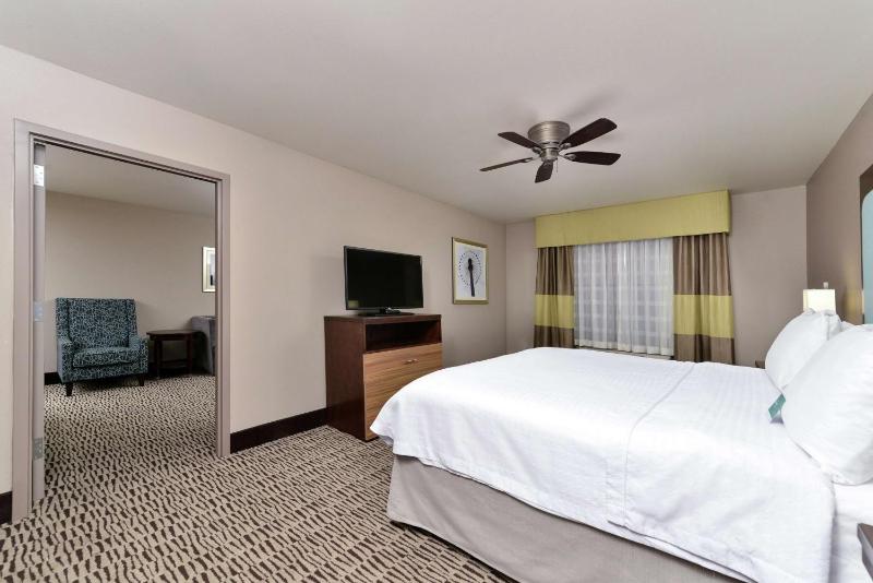 One-Bedroom King Suite - Non-Smoking image 4