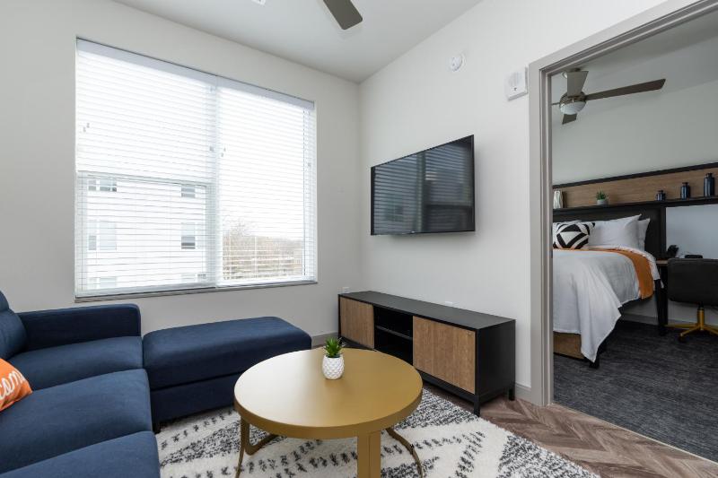 One-Bedroom Suite image 1