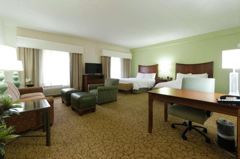 Studio Suite with Two Queen Beds and Kitchenette - Non-Smoking image 4