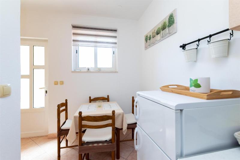 Apartments Miranda - image 8