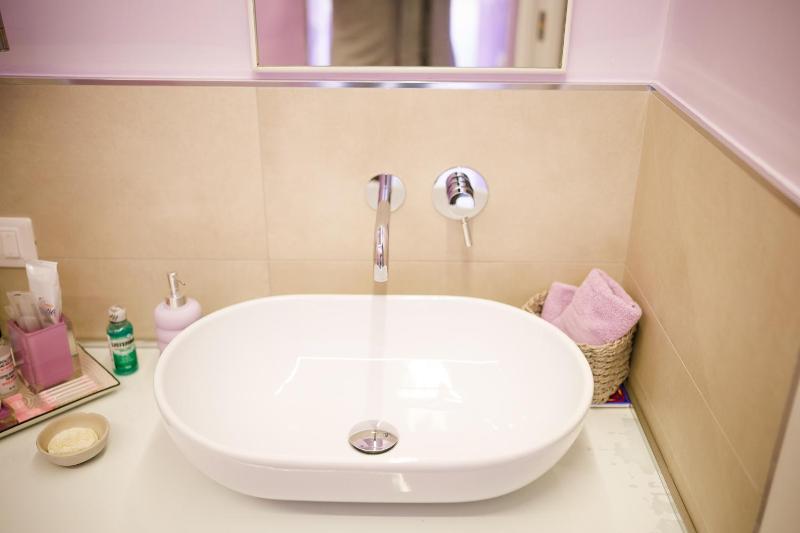 Superior Triple Room image 3