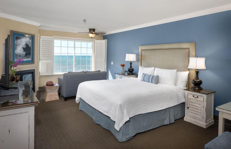King Room with Ocean View image 1