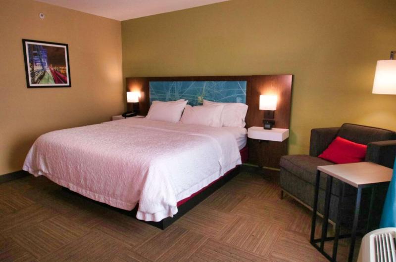 Hampton Inn & Suites Jacksonville-Beach Boulevard/Mayo Clinic Area - image 44