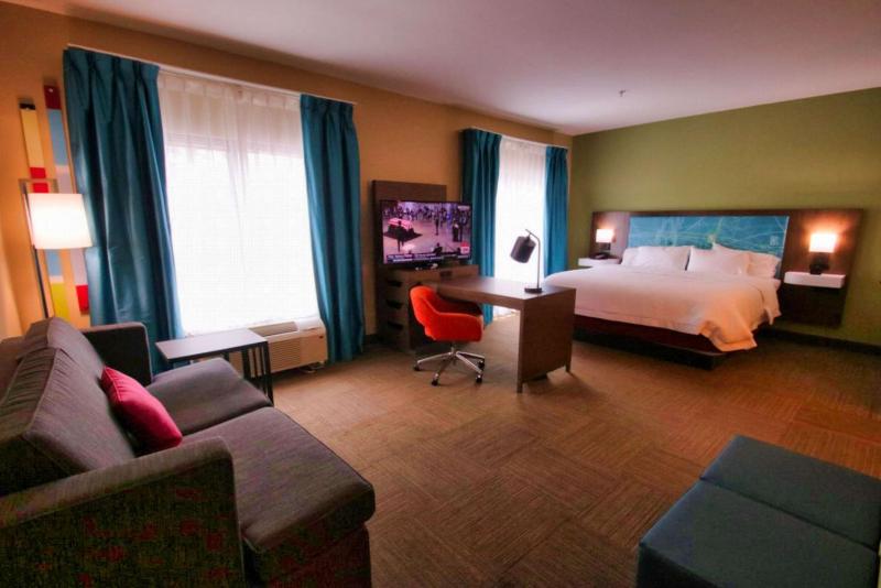 Hampton Inn & Suites Jacksonville-Beach Boulevard/Mayo Clinic Area - image 42