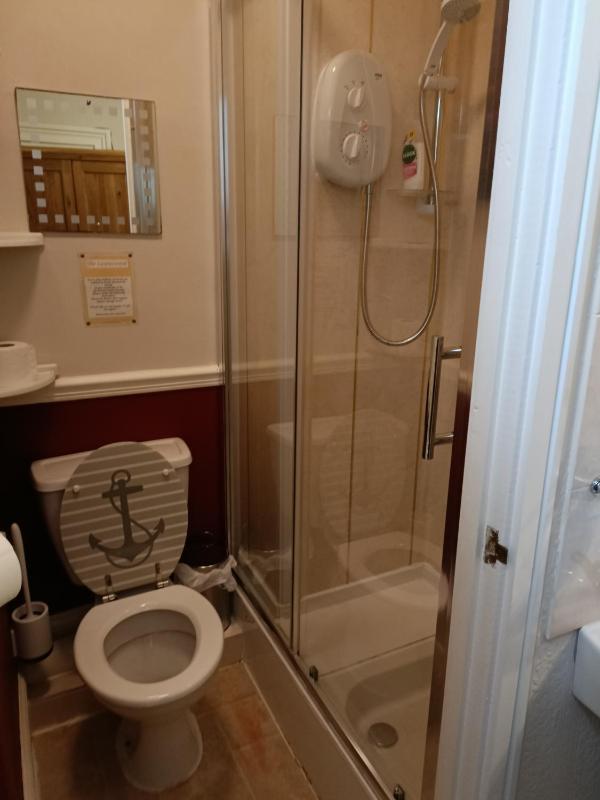 Double Room image 4