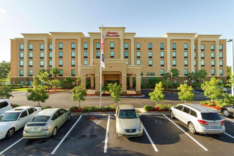 Hampton Inn & Suites Jacksonville-Airport - image 25