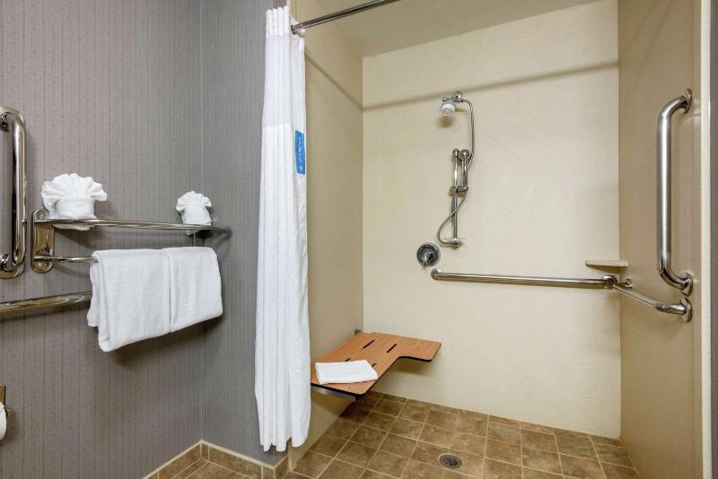 King Room - Hearing Access/Non-Smoking image 4