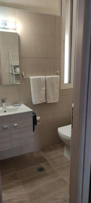 Double or Twin Room image 3