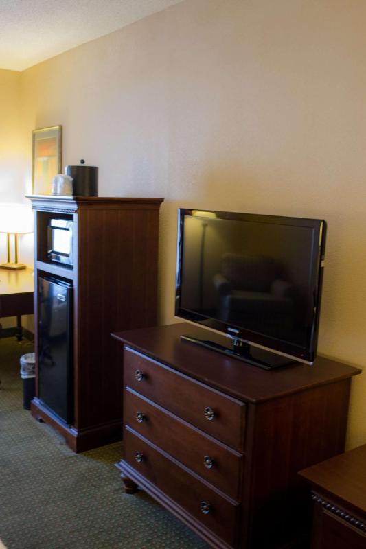 King Room with King Bed - Non-Smoking image 1