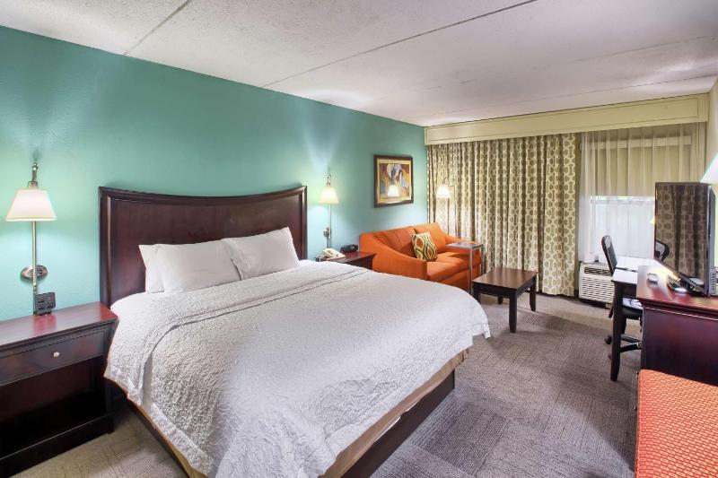 King Room with Sofa Bed and Study - Non-Smoking image 2