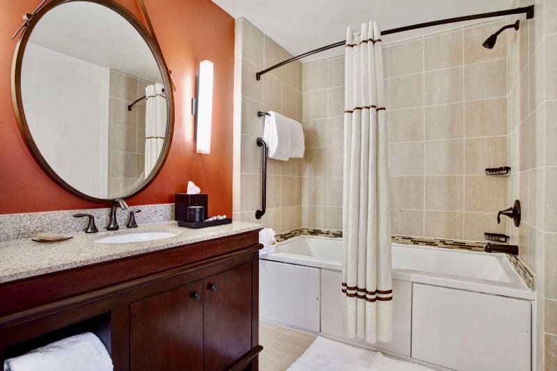 The Emily Morgan San Antonio - a DoubleTree by Hilton - image 37
