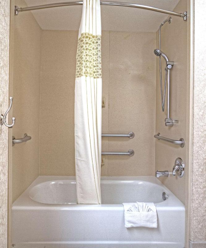 King Room - Hearing Access/Non-Smoking image 3