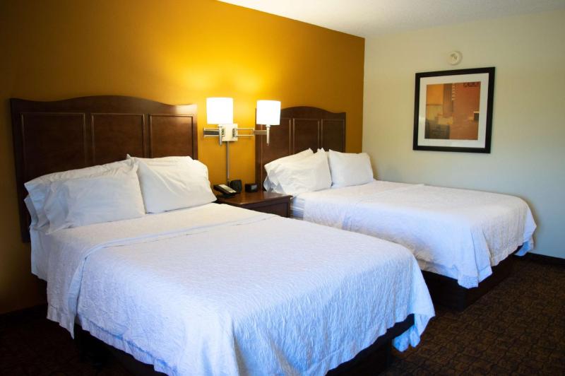 Double Room with Two Double Beds - Non-Smoking image 3