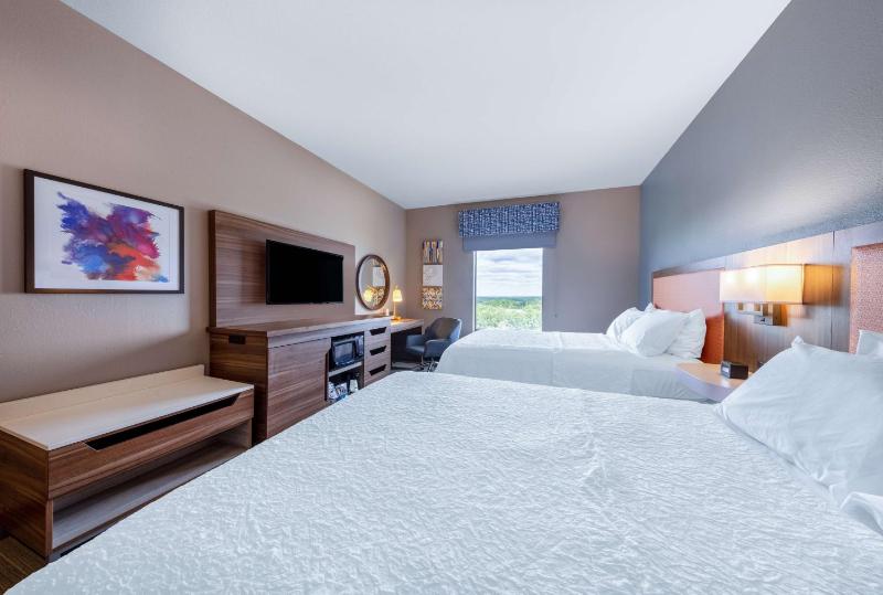 Double Room with Two Double Beds - Non-Smoking image 4