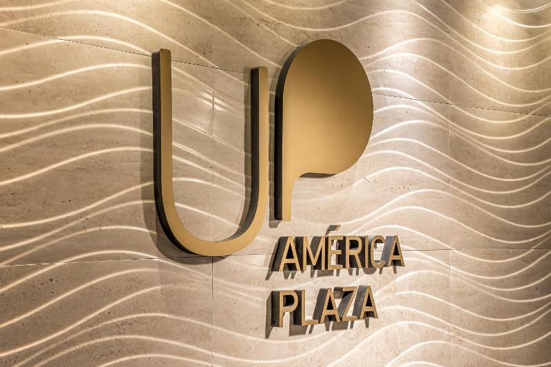 Up America Plaza - image 4