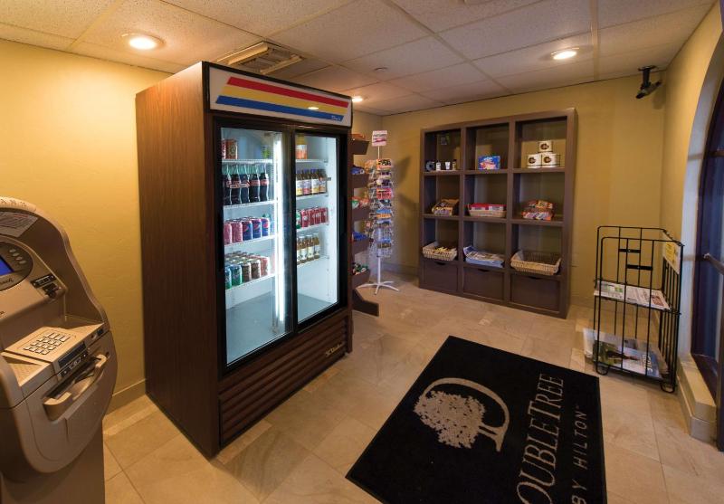 DoubleTree Suites By Hilton Tucson - Williams Center - image 20