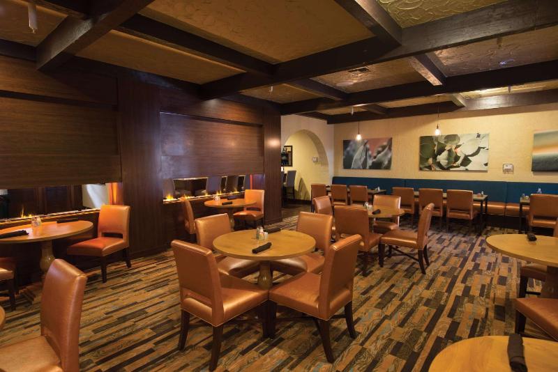 DoubleTree Suites By Hilton Tucson - Williams Center - image 19