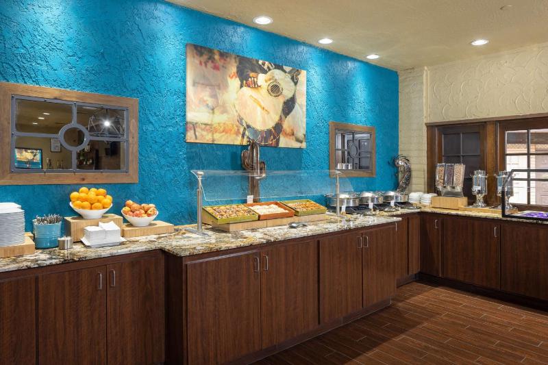 DoubleTree Suites By Hilton Tucson - Williams Center - image 28