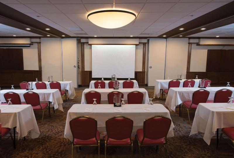 DoubleTree Suites By Hilton Tucson - Williams Center - image 27