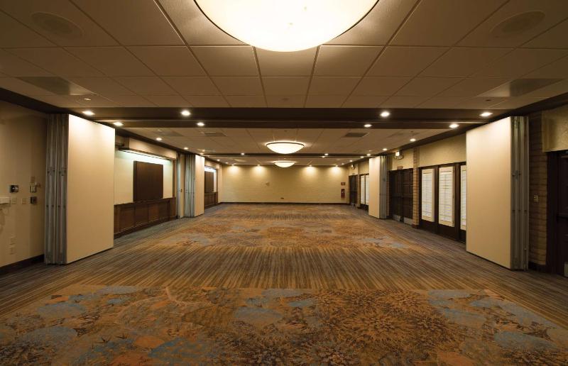 DoubleTree Suites By Hilton Tucson - Williams Center - image 31