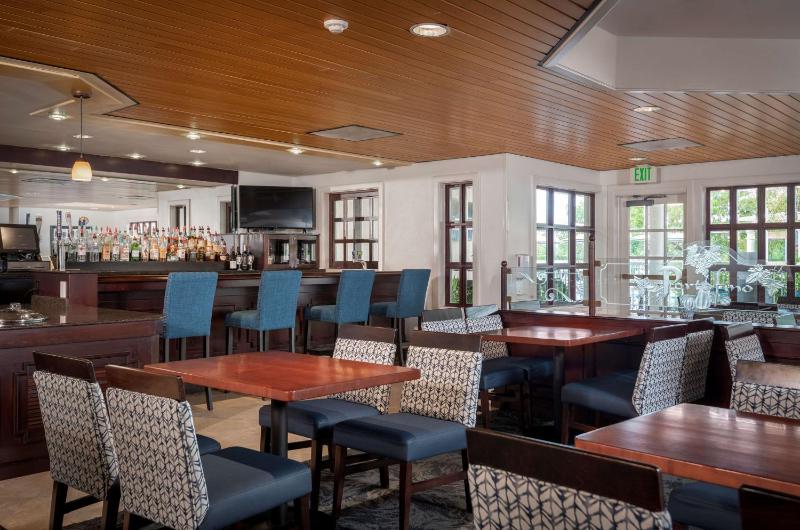 DoubleTree Suites By Hilton Naples - image 38