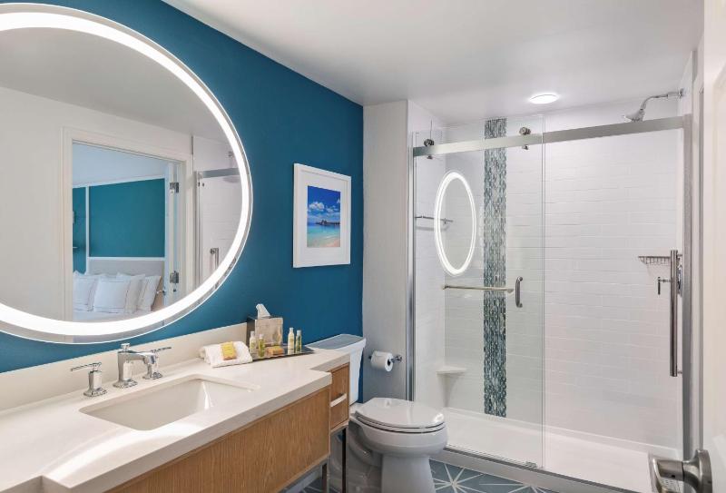 DoubleTree Suites By Hilton Naples - image 15