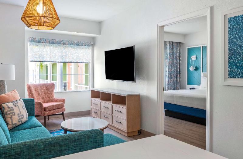 DoubleTree Suites By Hilton Naples - image 35