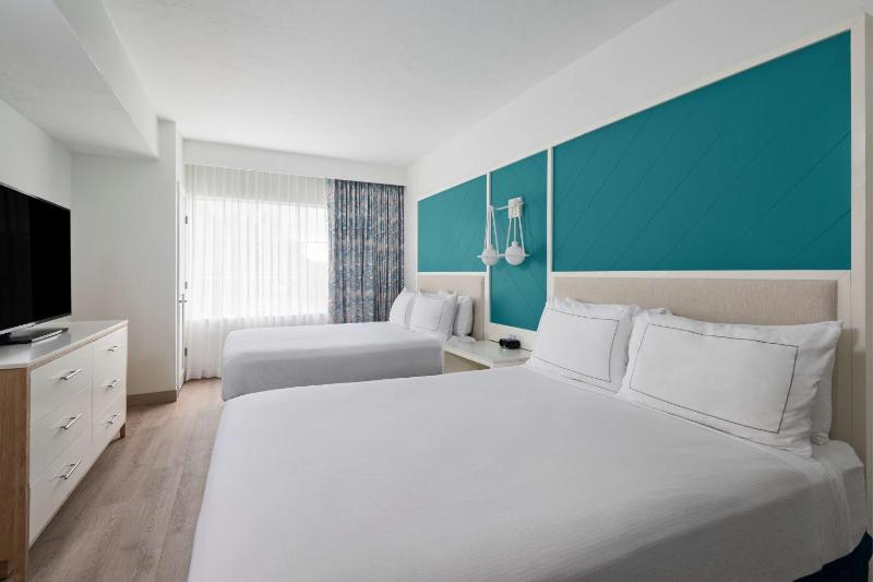 DoubleTree Suites By Hilton Naples - image 50