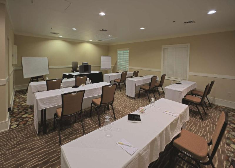DoubleTree Suites by Hilton at The Battery Atlanta - image 27