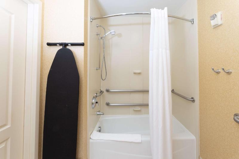 King Room with Accessible Tub - Mobility and Hearing Access/Non-Smoking image 1