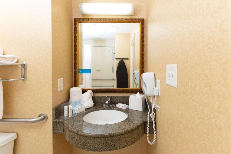 King Room with Accessible Tub - Mobility and Hearing Access/Non-Smoking image 2