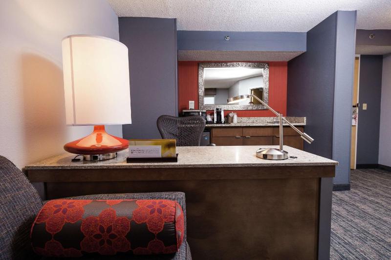 Junior King Suite with Sofa Bed image 3