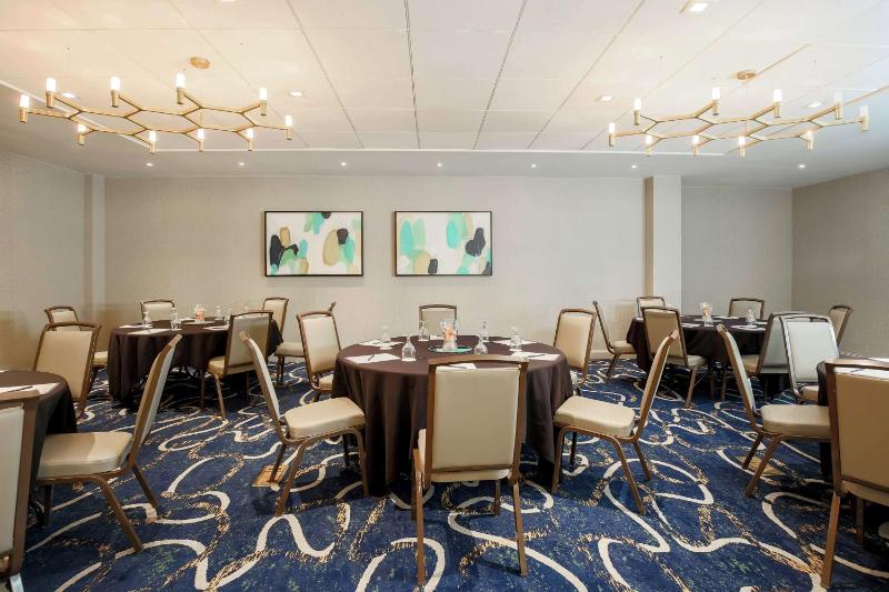 DoubleTree By Hilton Hotel Austin-University Area - image 15