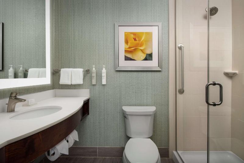 King Room image 2
