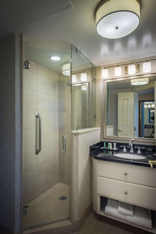 King Room image 2