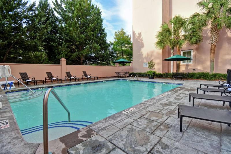 Embassy Suites by Hilton Charleston Historic District - image 9
