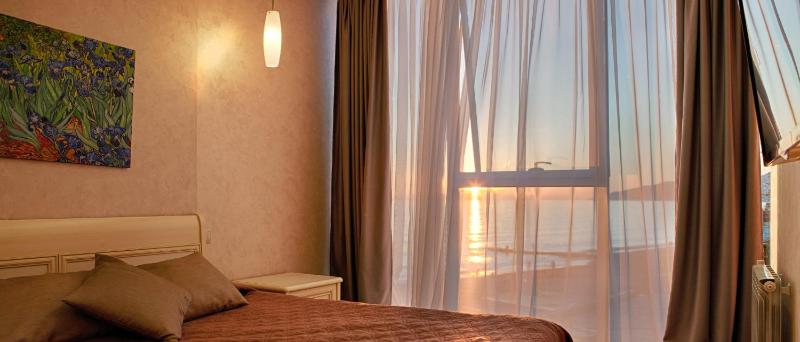 Comfort Double Room with Sea View image 1