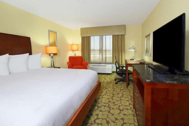 King Room image 4