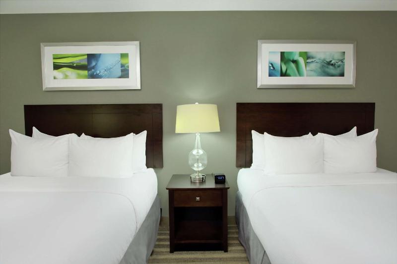 Queen Room with Two Queen Beds image 1
