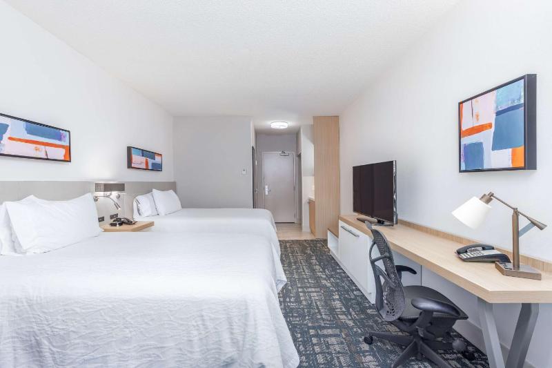 Queen Room with Two Queen Beds image 1