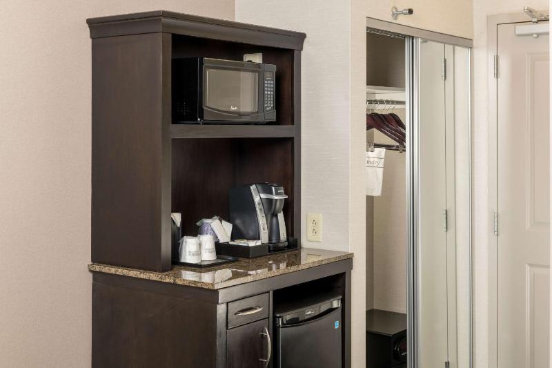 King Room image 3