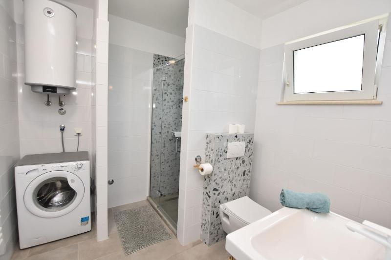 Standard Two Bedroom Apartment  image 3