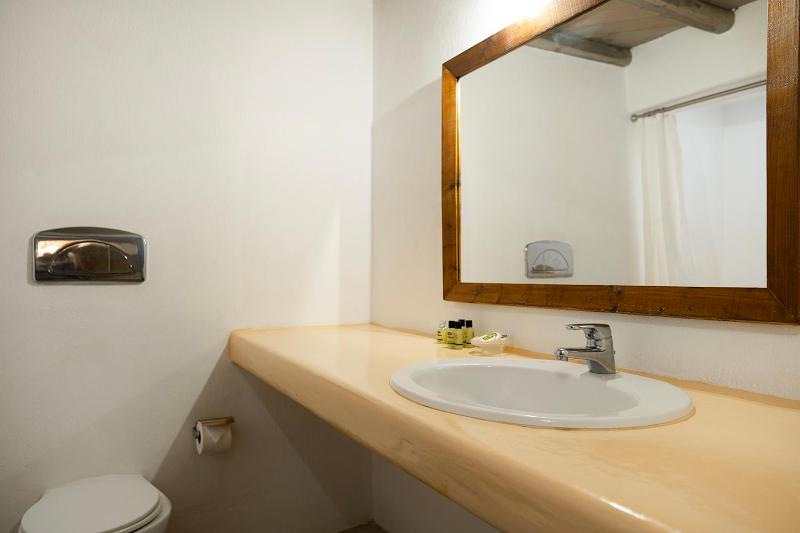 Junior Suite with Garden View image 2